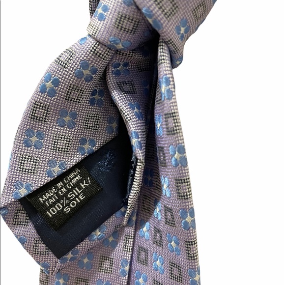 IZOD Lavender Tie - Picture 4 of 7
